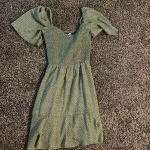 Xs Green with white flowers Abercrombie and Fitch Dress